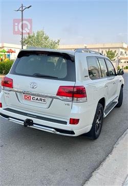 تويوتا لاندكروزر